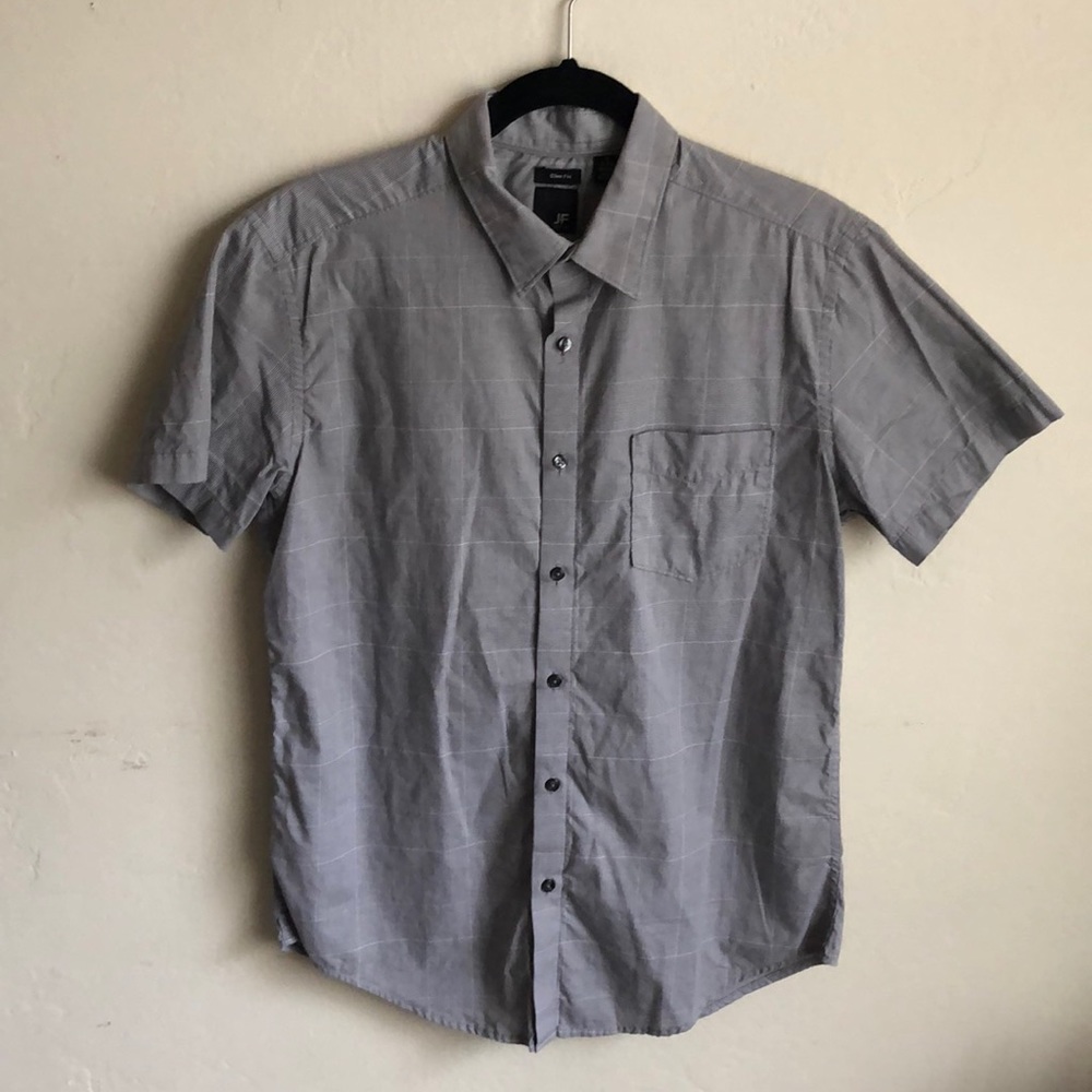 Men’s button up short sleeve shirt.
